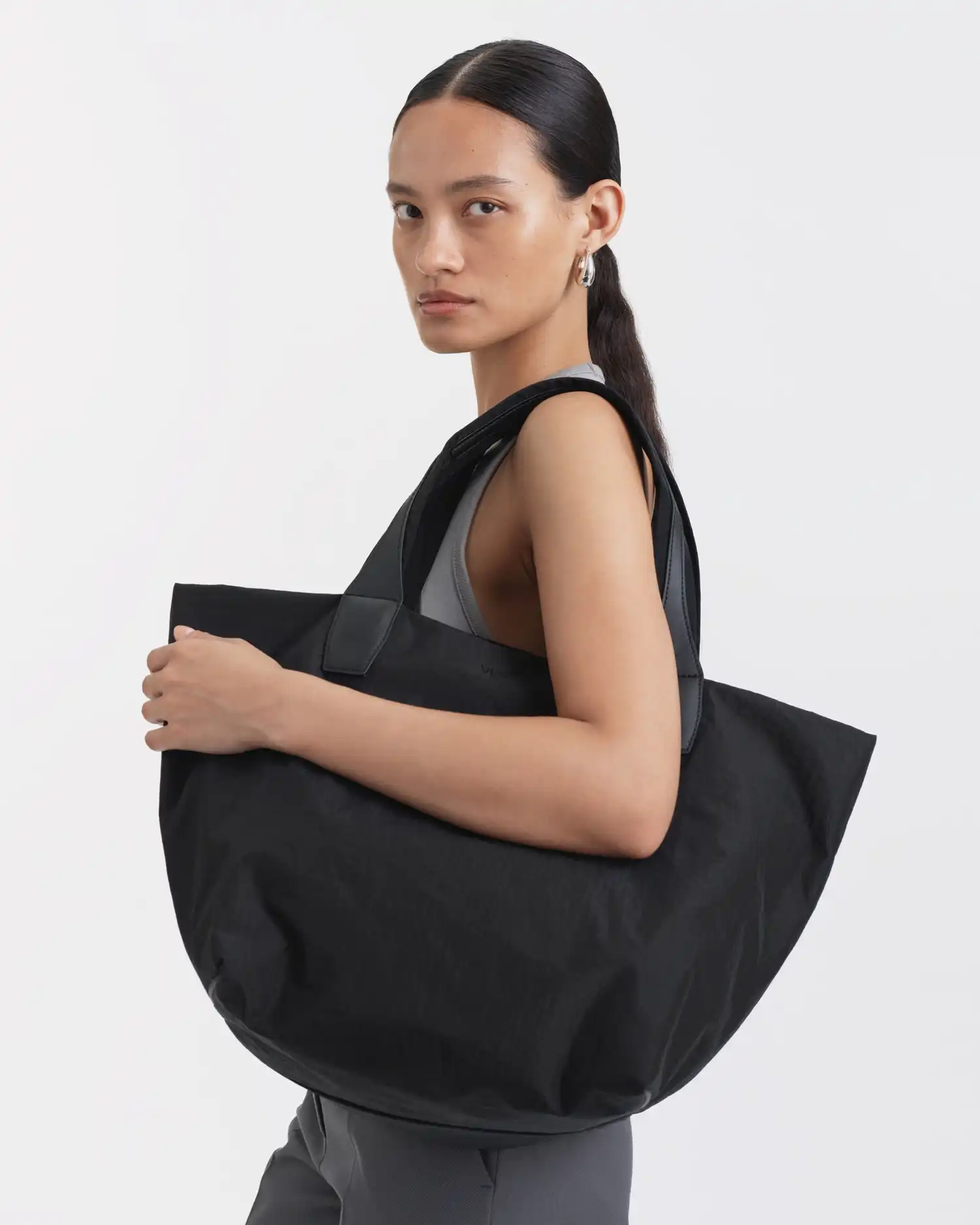 Porter Essence Medium Black - Image 3