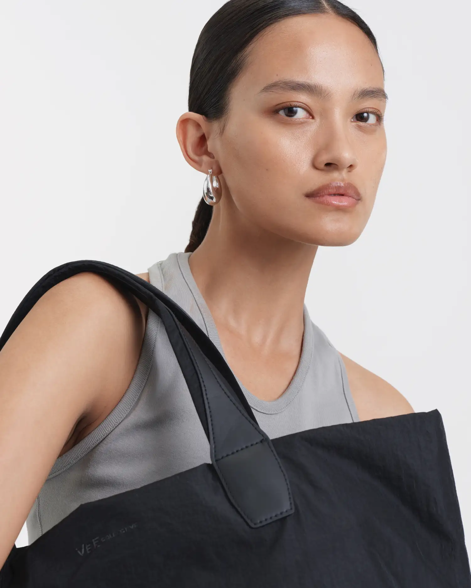 Porter Essence Medium Black - Image 5