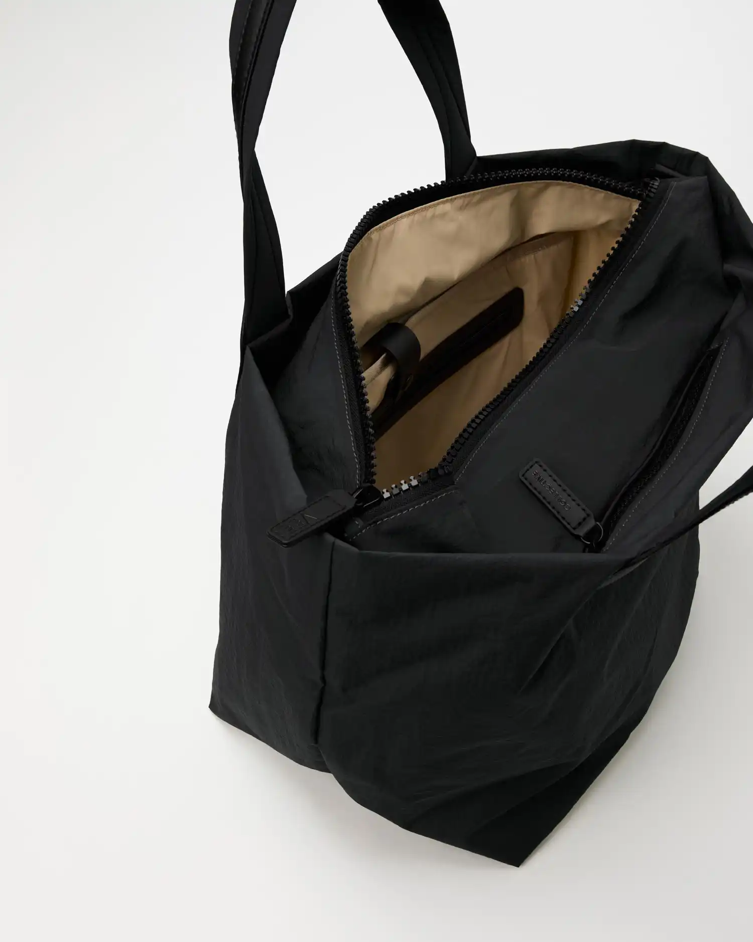 Porter Essence Medium Black - Image 7